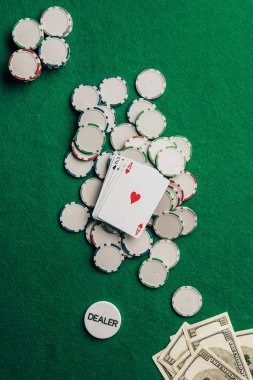 game information display showing number combinations and payout multipliers
